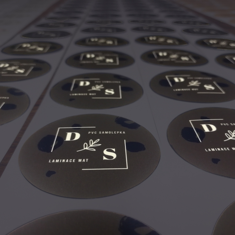  VINYL STICKER // <br /> LAMINATION // SHAPED CUT